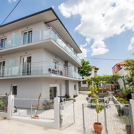 Linden Apartmán Potos