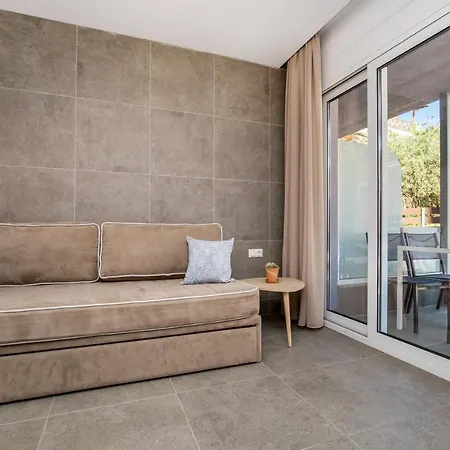 Linden Apartment *