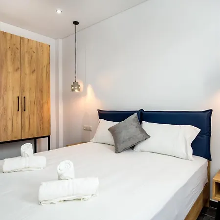 Linden Apartment