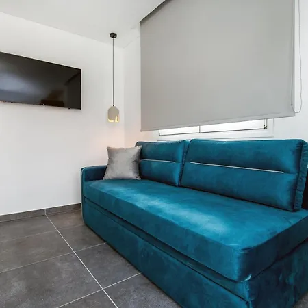Linden Apartment
