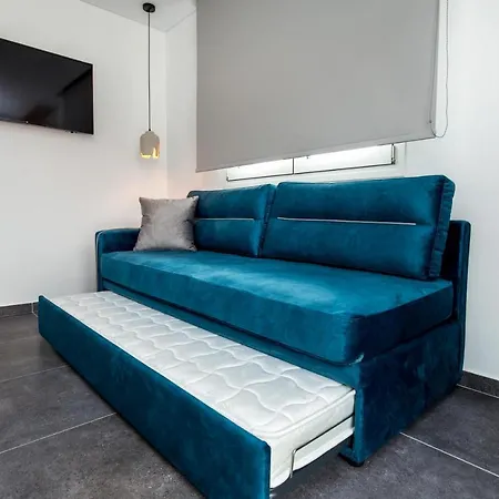 Linden Apartment