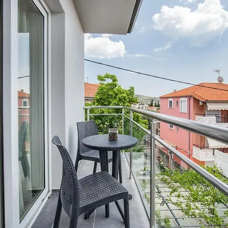 Linden Apartment
